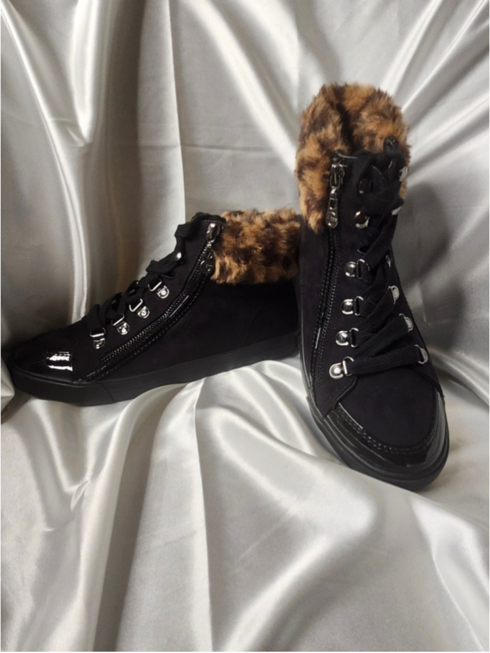 🐆 GUESS Black Suede & Leopard Faux Fur Sneaker Boots 🐆
